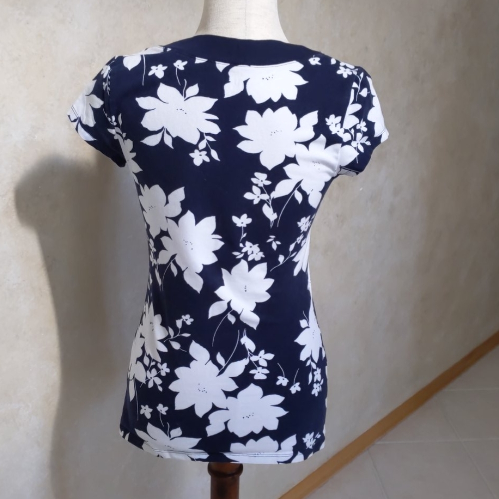 Express Top - Picture 2 of 4